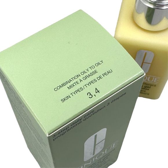 Clinique Dramatically Different Moisturizing Gel - 4.2 fl oz / 125 ml - Picture 3 of 3